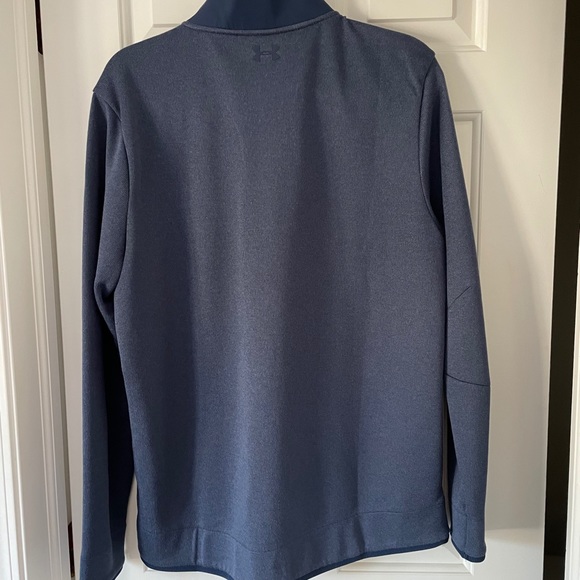 Men’s Under Armour Shirt - Picture 3 of 3
